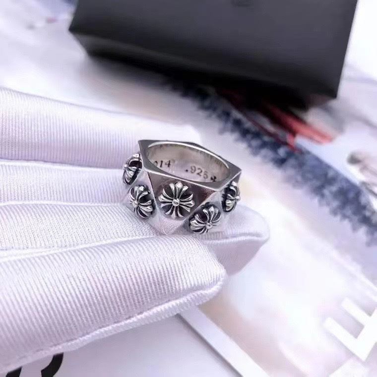 Ch**me He**ts rings